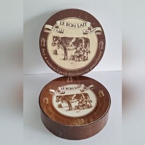 Set of 4 porcelain breakfast plates